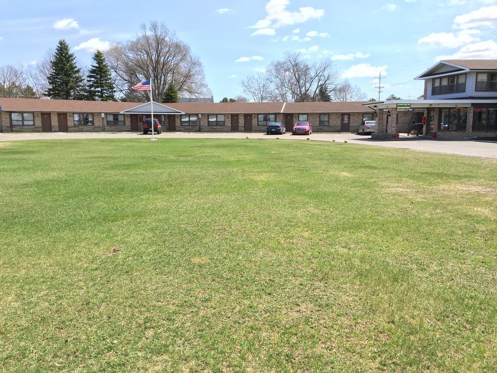 Timberly Motel Gaylord Exterior foto