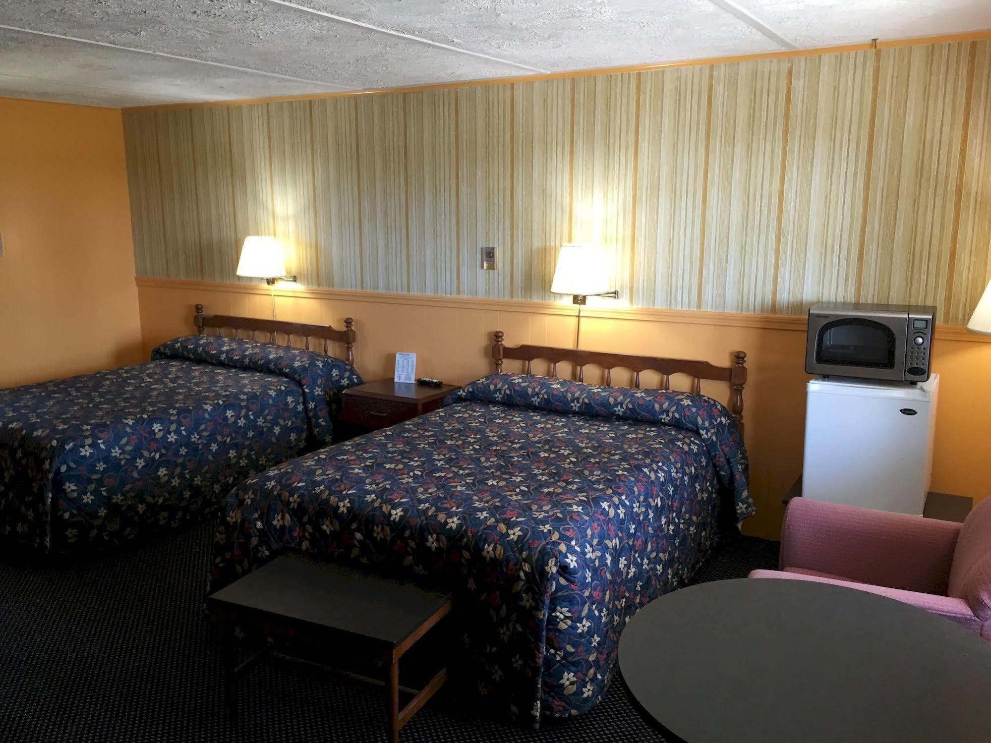 Timberly Motel Gaylord Exterior foto