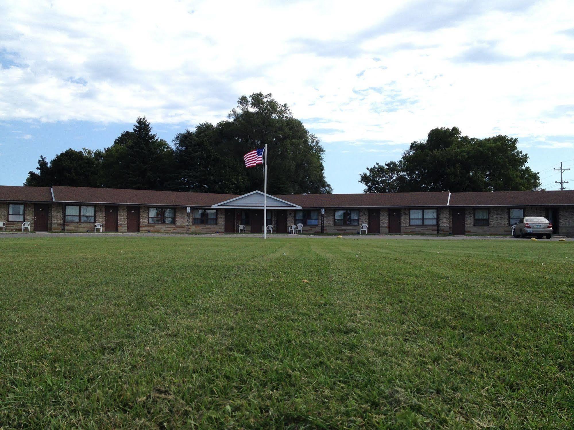Timberly Motel Gaylord Exterior foto